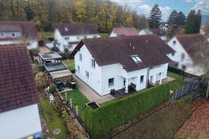 Doppelhaushälfte mit Garten, Kachelofen & idealer Raumaufteilung - Holzminden