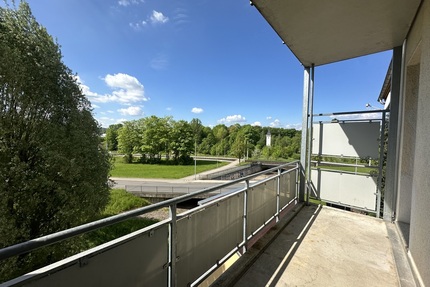 Natur pur! Gessentalstraße! 3 Raum-Whg. mit Balkon und mit Blick ins Grüne! - Gera
