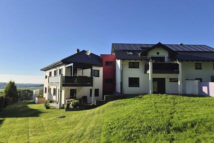 3,5-Zimmer-Wohnung mit Terrasse, Garten, Garage in Bad Griesbach - Bad Griesbach im Rottal