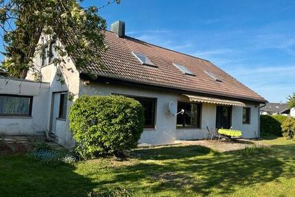 EFH Kuppingen - 731 qm Grundstück, zentrale Lage - Herrenberg