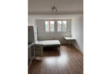 Helle 1-Zimmer-Wohnung mit schöner Aussicht – Esslingen Altstadt - Denkendorf