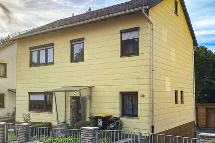 Haus zum Kaufen in Rödental 182.000,00 € 125 m²
