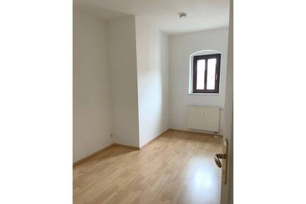 Kleine 2 Raumwohnung mit Balkon ab sofort bezugsfrei! - Görlitz Innenstadt
