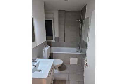 3- Zimmer Wohnung zu mieten - 1.100,00&nbsp;EUR Kaltmiete, ca.&nbsp; 86,00&nbsp;m&sup2; in Pforzheim (PLZ: 75172) Weststadt