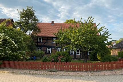 Fachwerkhaus - 249.000,00&nbsp;EUR Kaufpreis, ca.&nbsp; 222,00&nbsp;m&sup2; in Börßum (PLZ: 38312)