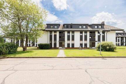 2-Zimmer-EG Wohnung in Titisee-Neustadt (Titisee) -| EBK | Balkon | Garage | Keller |