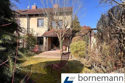 Beliebte Wohnlage, Hardhöhe! Freie DHH mit Südgarten + Garage! - Fürth