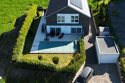 Haus zum Kaufen in Warstein 539.000,00 € 160 m²