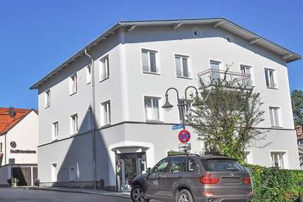 Haus zum Kaufen in Starnberg 1.495.000,00 € 490 m²