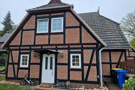 Einfamilienhaus - 1.500,00&nbsp;EUR Kaltmiete, ca.&nbsp; 170,00&nbsp;m&sup2; in Wriedel (PLZ: 29565)