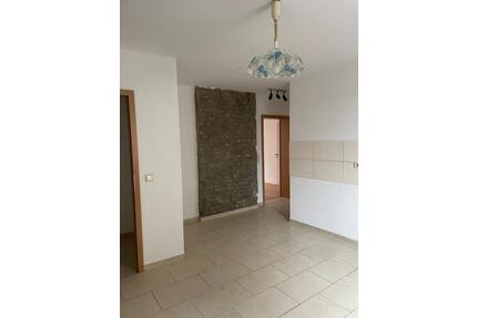 Charmante 4-Zimmer-Erdgeschosswohnung mit Fußbodenheizung - Herzberg (Elster)