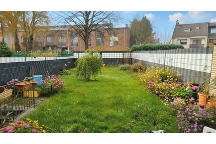 Reihenmittelhaus mit Garage in Grevenbroich-Neurath - ruhige Lage