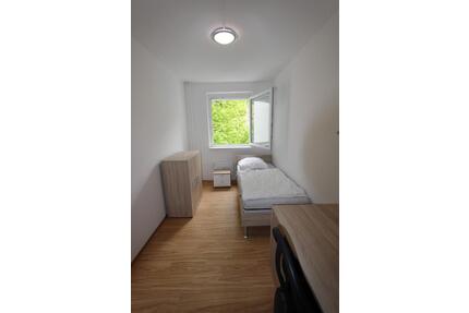 Studenten aufgepasst! WG-Zimmer frei! - Gera