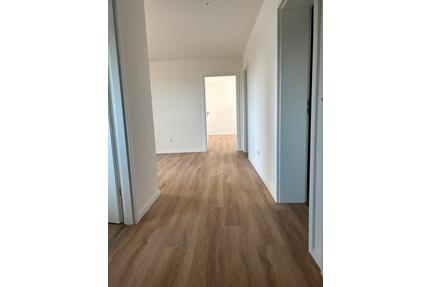 Erstbezug nach Kernsanierung - Top Modernisierte 4,5-Zimmer-Wohnu - Leimen