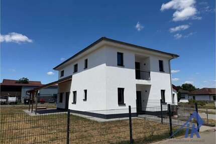Haus zum Mieten in Hütschenhausen Spesbach 2.650,00 € 167 m² - Hütschenhausen / Spesbach