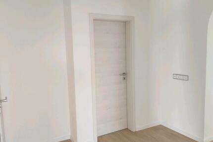102 qm Wohnung mit Balkon - 800,00&nbsp;EUR Kaltmiete, ca.&nbsp; 102,00&nbsp;m&sup2; in Ebnath (PLZ: 95683)