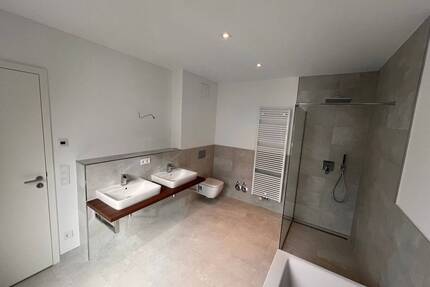 NEUBAU mit 5-Zimmern 70m² WOHNEN 2 x TERRASSEN BLICK in den AUENWALD KAMIN 2 x TG-SP ca. 7.000m² eingezäunter Gemeinschaftsgarten - Leipzig Leutzsch