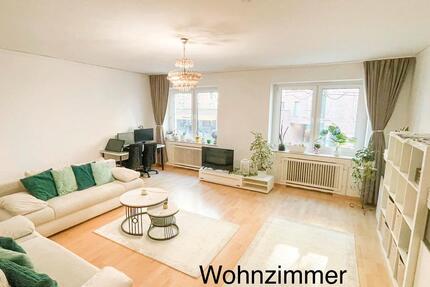 Große 4,5-Zimmer-Wohnung ca. 140 m² in Düsseldorf (Etagenwohnung)