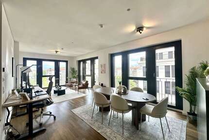 Wohnung zum Mieten in Berlin 2.335,25 € 93.41 m²