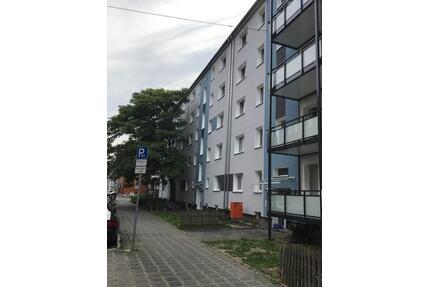 Aktion: Bei Anmietung im Juni 2026 schenken wir Ihnen einen 100,- Euro-Gutschein! Renovierte 2-Zimmer-Wohnung im Erdgeschoß - Nürnberg Rabus