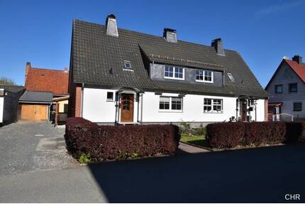 Sehr gepflegtes Einfamilienhaus (DHH) in ruhiger und sonniger Wohnlage im schönen Klosterort - Walkenried