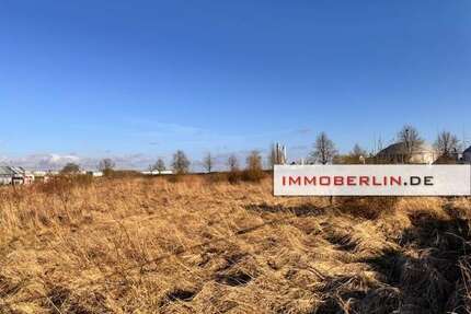 Grundstück zu verkaufen in Oberkrämer 910.000,00 € 6500 m²