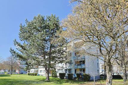 Gepflegte Eigentumswohnung mit sonnigem Südbalkon und modernisierter Ausstattung - Böblingen