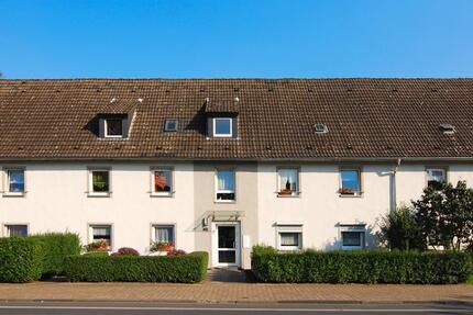 Wohnung im Erdgeschoss mit Dusche, 2,5 Zimmer im grünen aber doch Zentral - Gelsenkirchen Resse