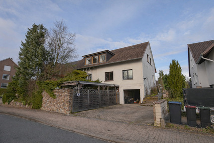 Haus zum Kaufen in Hessisch-Oldendorf 350.000,00 € 180 m²