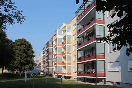 Wohnung zum Mieten in Gera 341,92 € 42.74 m²