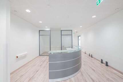 Büro in Schramberg 2.631,58 € 177.33 m²
