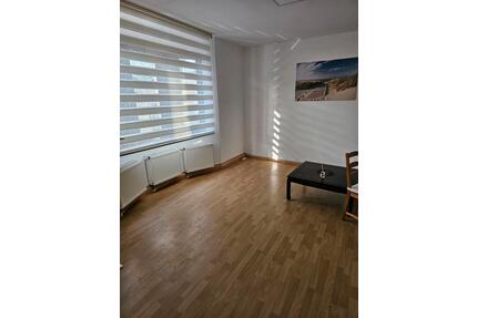 Große helle 3 Zimmer wohnung zum wermiten - Duisburg Rheinhausen