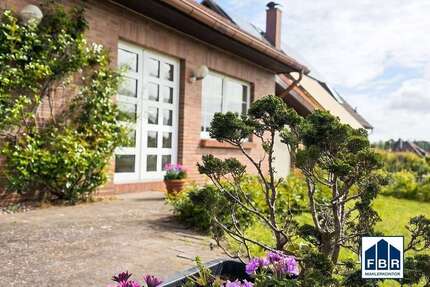 Haus zum Kaufen in Pinnow 295.000,00 € 153.8 m²