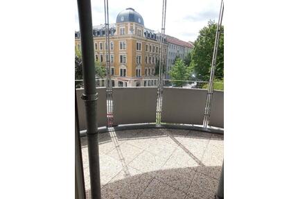 +++ Sehr schöne 2-Zimmer-Wohnung mit großem Balkon in zentraler Lage +++ - Chemnitz Kapellenberg