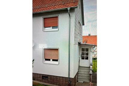 Schönes renoviertes Haus in Sontra mit Garten und Garage ab 01.05