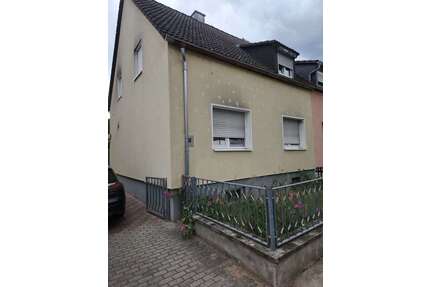 Haus zum Kaufen in Altlußheim 399.000,00 € 246 m²