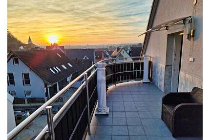 CHARMANTER SCHNITT MIT TOP AUSBLICK INS GRÜNE - Mainburg