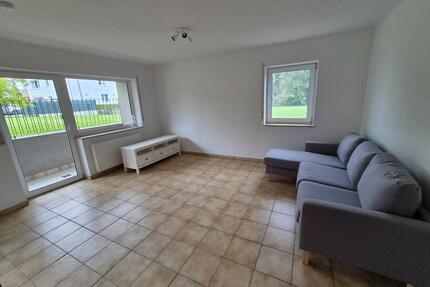 2,5 Zimmer Küche Bad, saniert, neues Bad, Stellplatz, Tiefpaterre - Wetter (Hessen)