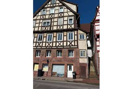 Wohnung zum Kaufen in Calw 175.000,00 € 97 m²