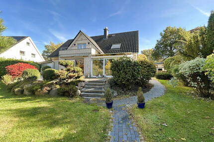 Zweifamilienhaus mit Gartenidylle in Spielstraßenlage - Mönkeberg