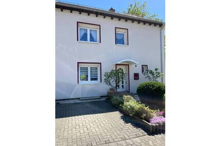 Wohnen im Mühlwald! Top gepflegtes Ein- bis Zweifamilienhaus in St. Ingbert zu verkaufen! - Sankt Ingbert