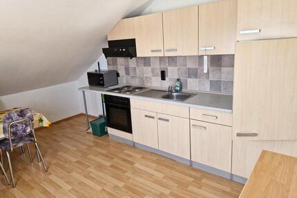 Kleine möblierte Wohnung (1.OG) in 73479 Röhlingen (BJ 1983). - Ellwangen (Jagst)