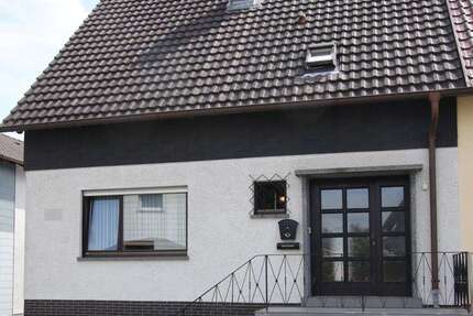 Haus zum Kaufen in Schönenberg-Kübelberg 199.000,00 € 117 m²