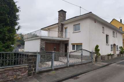 Haus zum Kaufen in 55743 Idar-Oberstein 369.000,00 € 341 m²