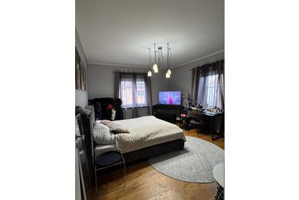 2 Zimmer in 3er WG - 663,00&nbsp;EUR Kaltmiete, ca.&nbsp; 85,00&nbsp;m&sup2; in Karlsruhe (PLZ: 76187) Knielingen