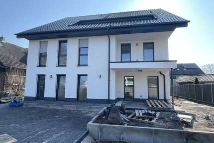 Wohnung zum Kaufen in Schloß Holte-Stukenbrock 355.000,00 € 87.27 m²