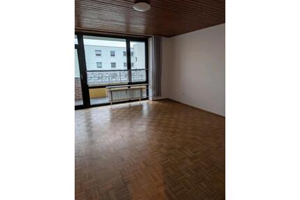 Wohnung in Burghausen - 450,00&nbsp;EUR Kaltmiete, ca.&nbsp; 36,00&nbsp;m&sup2; in Burghausen (PLZ: 84489)