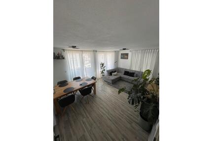 Großzügige 136 m² Wohnung mit zwei separaten Eingängen - Burgau