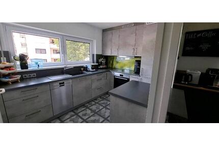 3,5 ZW Renoviert mit Einbaumöbel usw. - Rielasingen-Worblingen