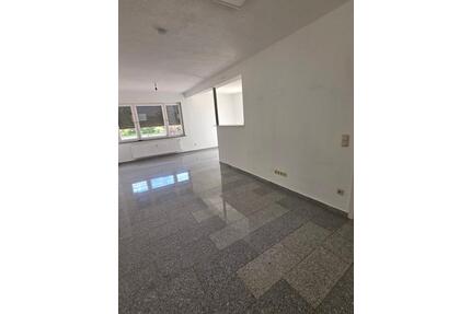 Mietwohnung - 530,00&nbsp;EUR Kaltmiete, ca.&nbsp; 80,00&nbsp;m&sup2; in Schwalbach (PLZ: 66773)